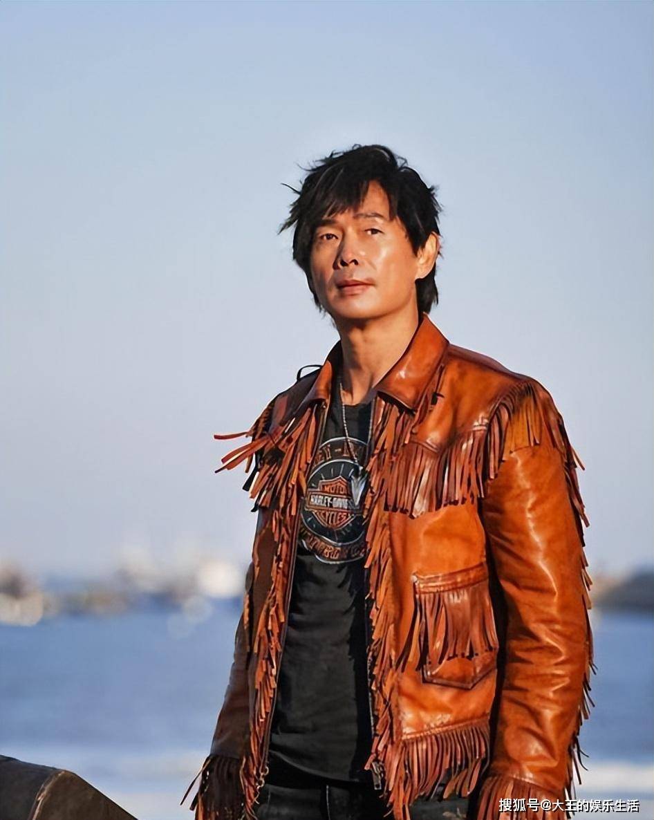 55岁黄品源北京举行婚礼任贤齐现身献唱小24岁外国妻子很惊艳