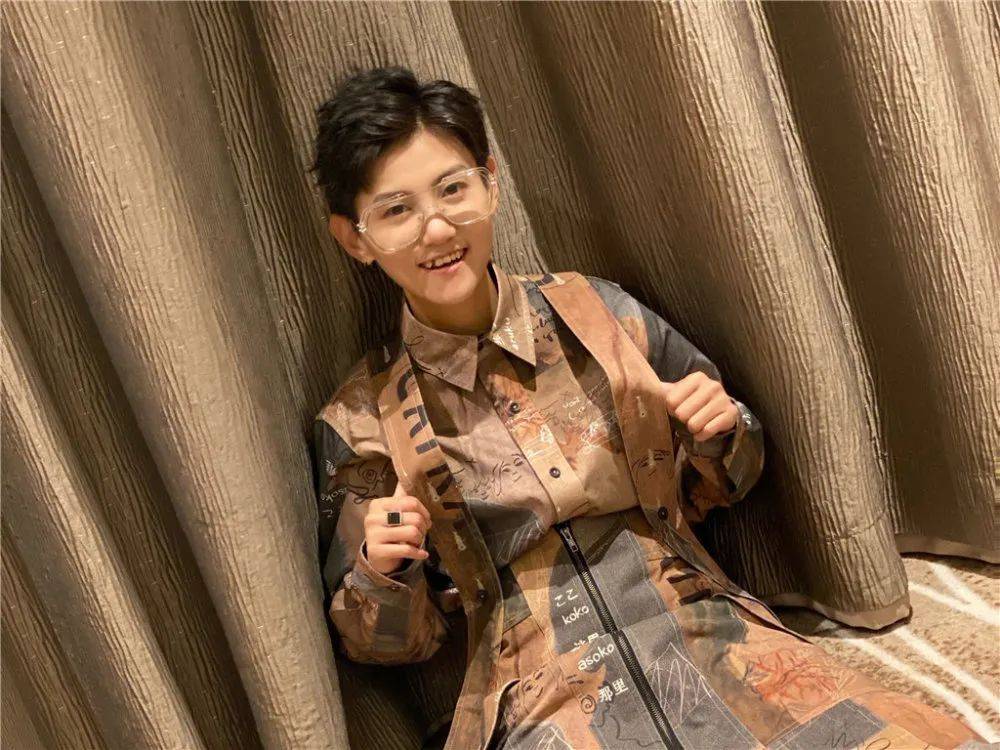 从《快女》冠军沦落到开出租车,一夜成名又一落千丈,如今怎样了_林希