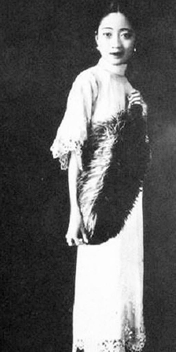 溥仪和弟弟妹妹的珍贵合影,照片中的人物前排左起依次为韫馨,溥任