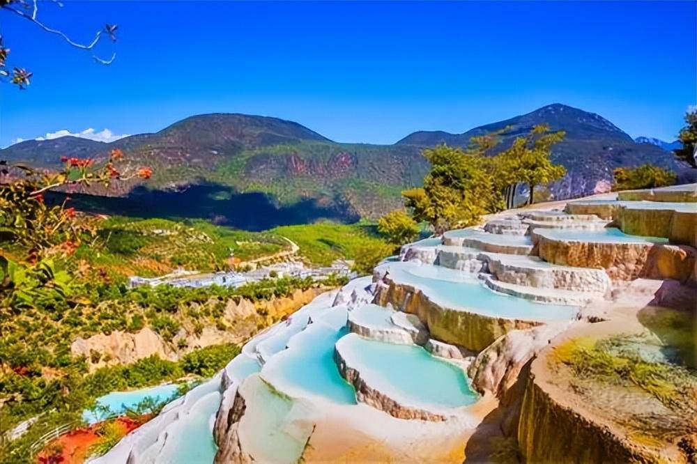 云南版黄龙钙化池景色酷似四川黄龙景区却少有人知道