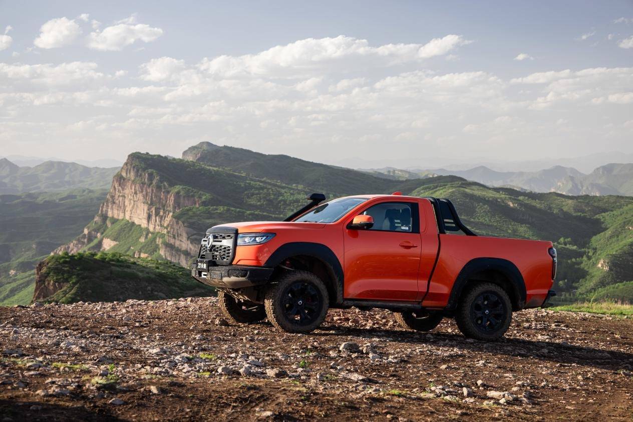 最强越野大玩具 "沙漠之王"火炮3.0t即将亮相北京车展