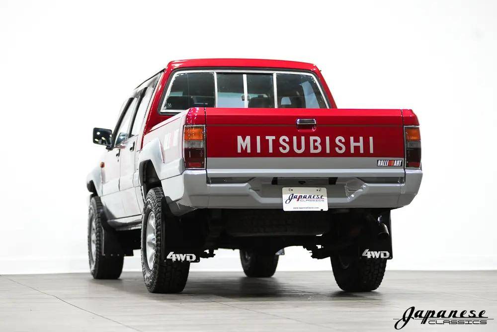 21年车龄的皮卡,二手成交价2万美元,91款三菱斯特拉达有何魅力