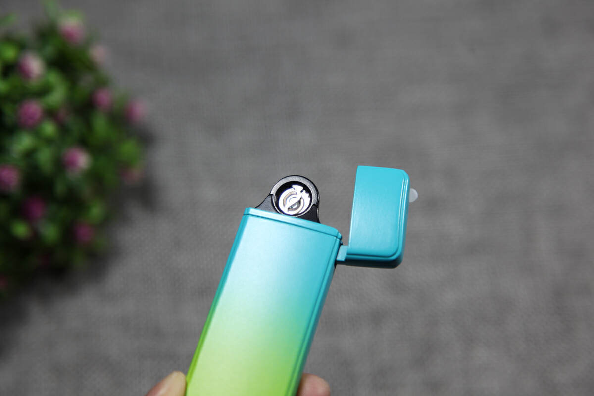 升级后更完美极蜂新款超薄可换丝打火机绝美配色开箱体验
