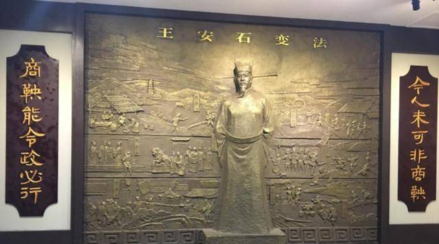 原创此人千年来有人崇拜有人痛骂纵使非议满身却依然令我们感动