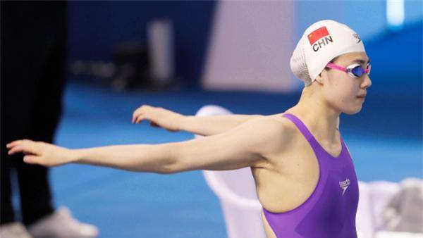 原创她是中国泳坛的新蝶后多次打破比赛记录颜值与实力并存