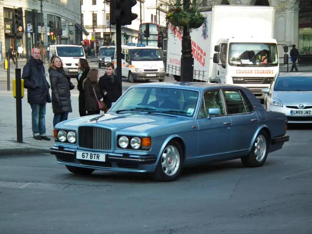 几千美元的1997年宾利turbo r什么样?_搜狐汽车_搜狐网