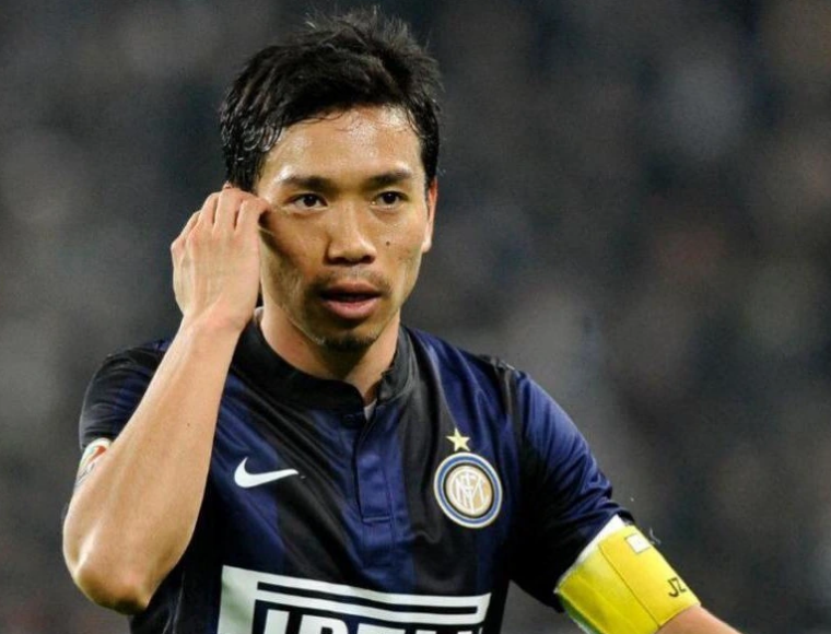 日本00后新星进入国米引援名单_菅原佑_阿尔克马尔_赫斯登