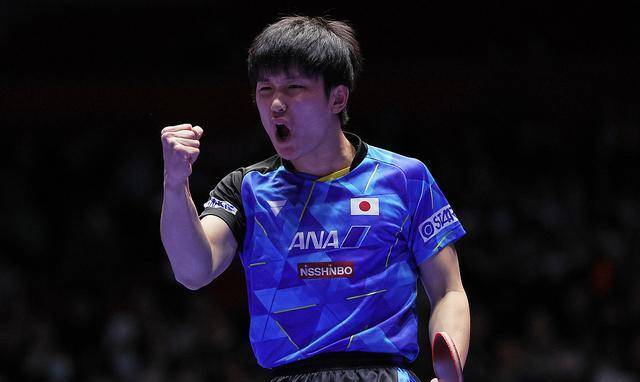 张本智和轻松晋级wtt男单32强,将或与梁靖昆交锋_选手