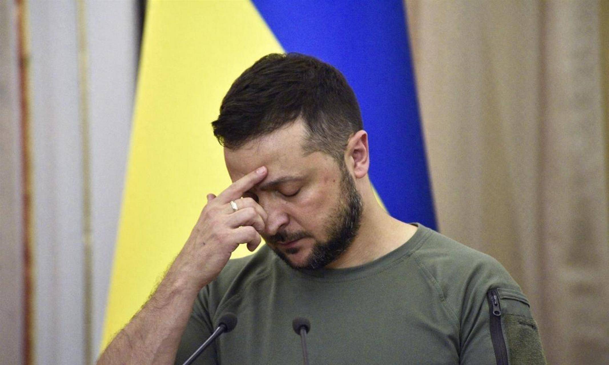 原创俄方警告很直白导弹落在泽连斯基车队500米处马克龙引火烧身