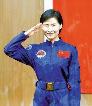 原创女航天员刘洋出征前给丈夫留下遗言回归地面9年她怎么样了