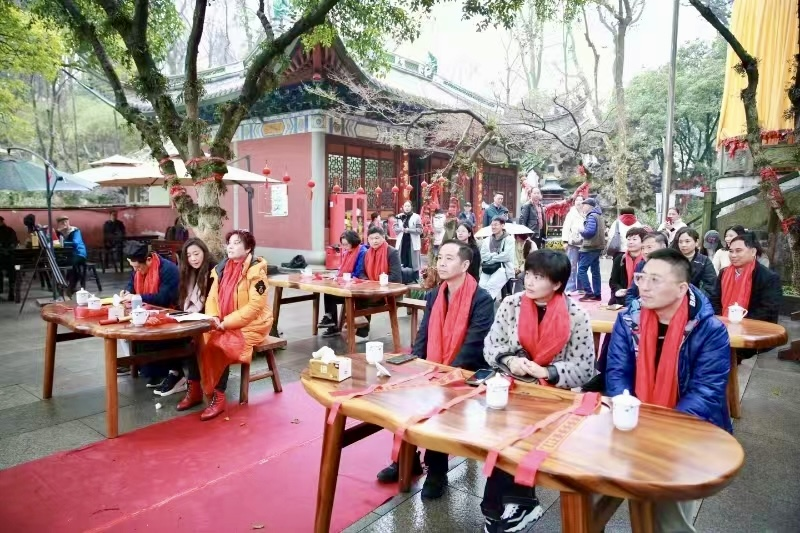 龙抬头良缘至杭州玉皇山老玉皇宫风水宝地组织月老姻缘祈福活动