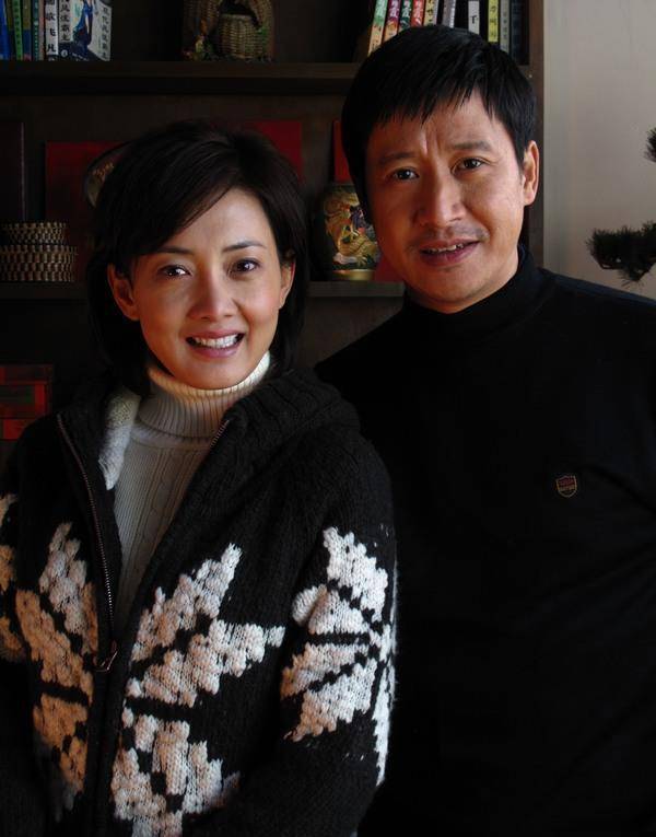 演员牛莉:我这辈子最正确的决定,就是为普通丈夫生了三个孩子_刘亚东