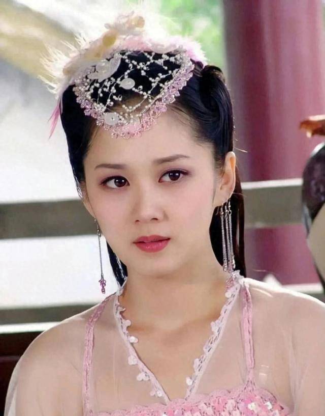 张娜拉43岁近照曝光,古灵精怪"司徒静小龙虾"依旧让人难以忘怀_亚洲