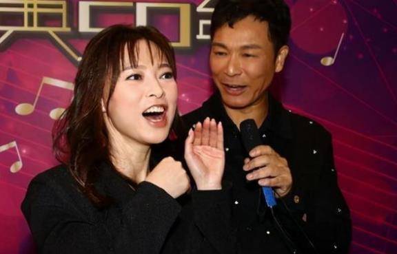 好好的容貌不珍惜,偏要在脸上做"调整",这5位明星是怎么了?_郭晋安_郑