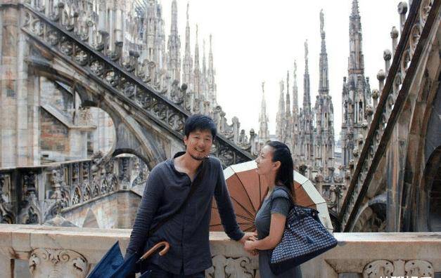 原创唐一菲儿时很调皮喜欢打桌球影响了学业进入演艺圈工作很努力