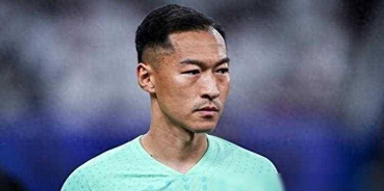 告别国足,吴曦35岁宣布决定,郑智含泪告别_伊万科维奇_名单_董路