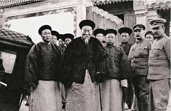 原创最后一年李鸿章经历了什么算计很多但不躲争议事结局很悲怆