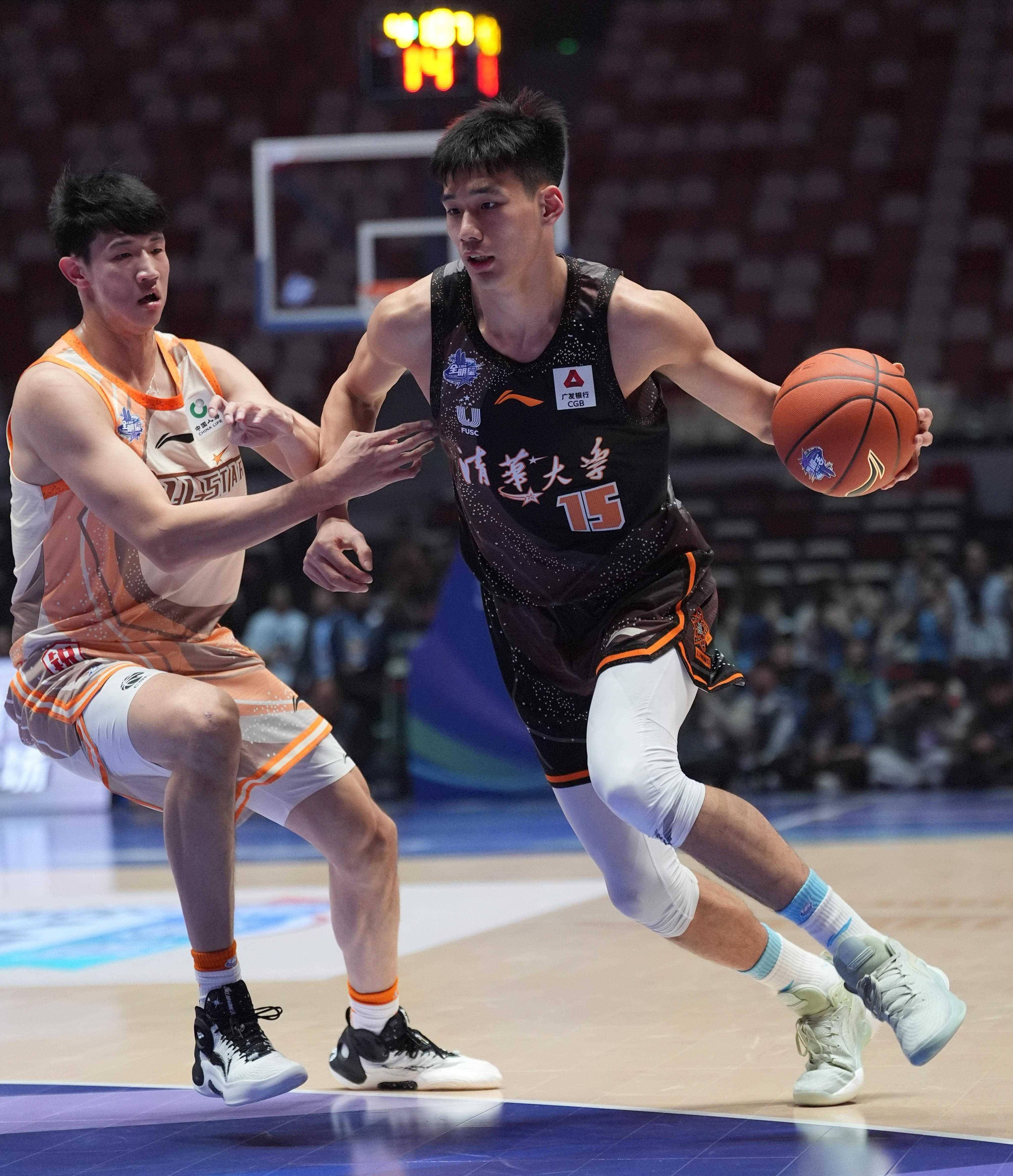 体育篮球cba全明星赛星锐赛清华大学队胜星锐一年级