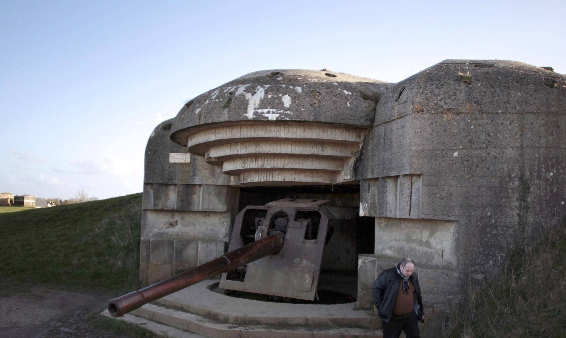 原创德军碉堡苏军400门重炮24小时轰炸无果战后用25吨炸药没炸烂