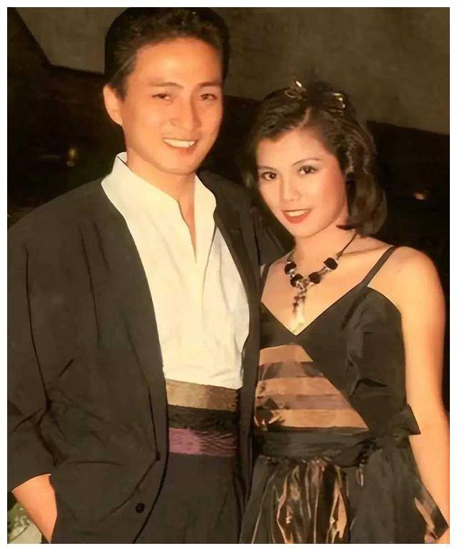 探讨翁美玲是否是顶级美女照片揭晓答案