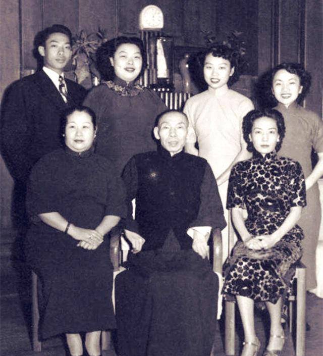 她是绝代佳人一生两次嫁人第1次做了三姨太第2次做了五姨太_梅兰芳_孟