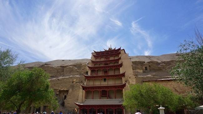 来了之后发现一切都是多余的,张掖丹霞地貌群,俗称"张掖丹霞",由"七彩