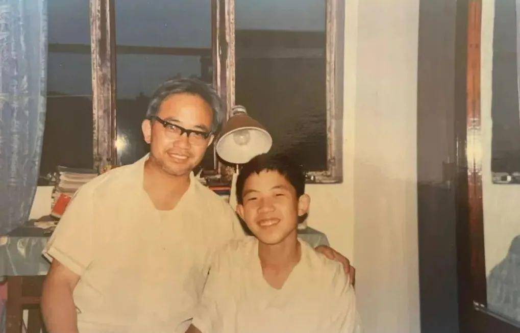 他是两弹一星功勋,为国鞠躬尽瘁,为了生病的妻儿,83岁不敢老去