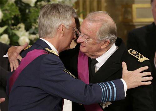 其实阿尔贝二世的抱怨也很容易理解,因为他在位时的"工资"是每年1150