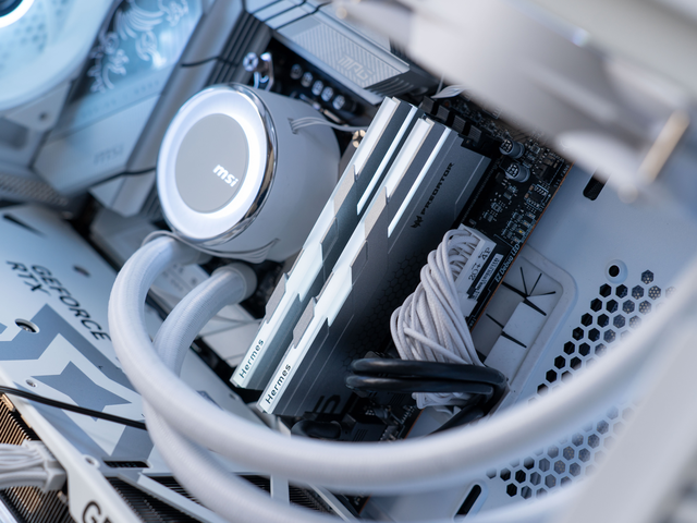 散热 微星 mag 寒冰 e360散热是微星的寒冰 e360 白色水冷,一款高性价
