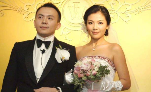 刘涛与身价数亿的王珂仅相遇20天就确认恋爱关系,几个月后火速结婚