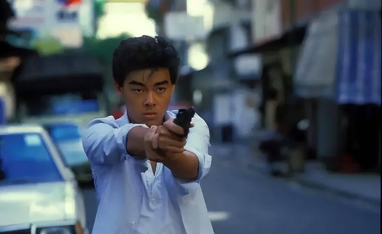 原创黑面影帝刘青云拍了几十部电影没人知道他跪着走的路多难