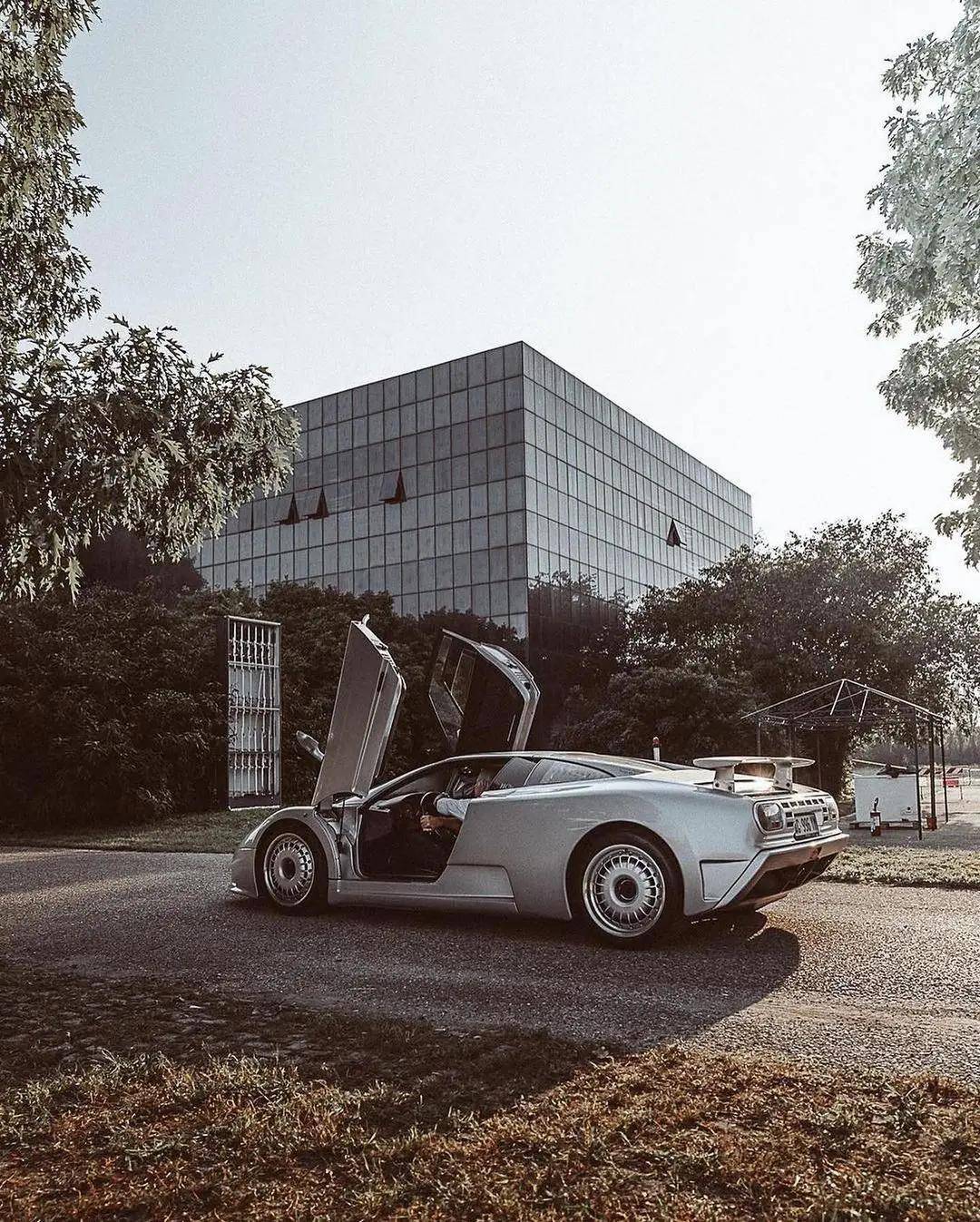 bugatti eb110,最美的现代布加迪?_搜狐汽车_搜狐网