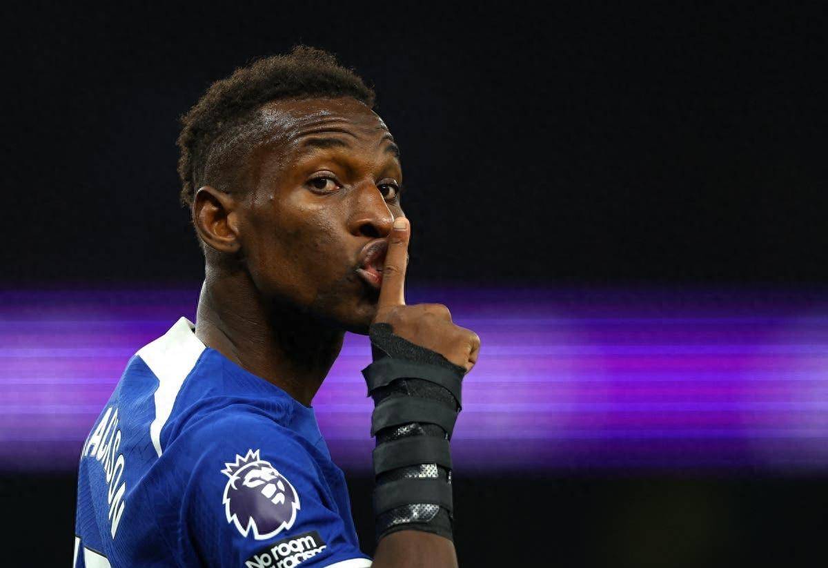 联赛进球即将上双,多少大牌做不到,他已对得起身价_杰克森_比赛