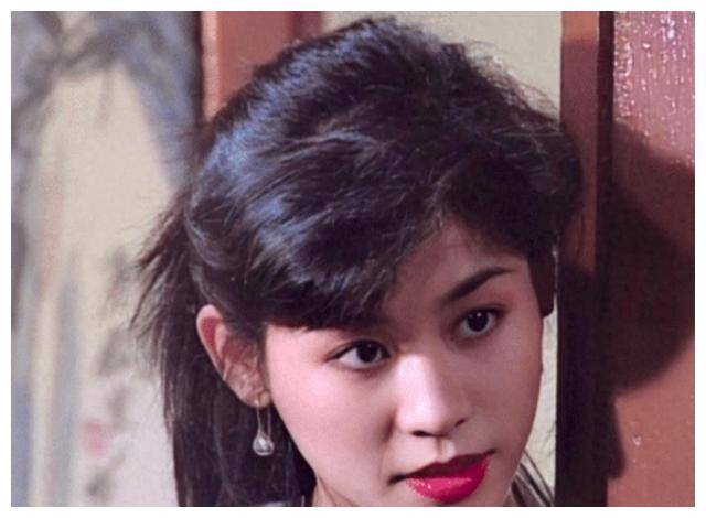 2次拒嫁豪门,53岁不婚不孕与狗相伴,她被称人间清醒_生活_王宝钏_宣萱