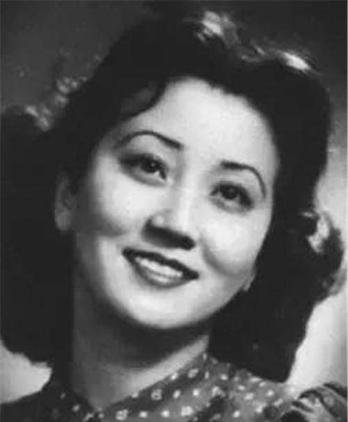 民国第一女神照片对比:独特气质电影也拍不出,容貌像极了一明星_蒋英