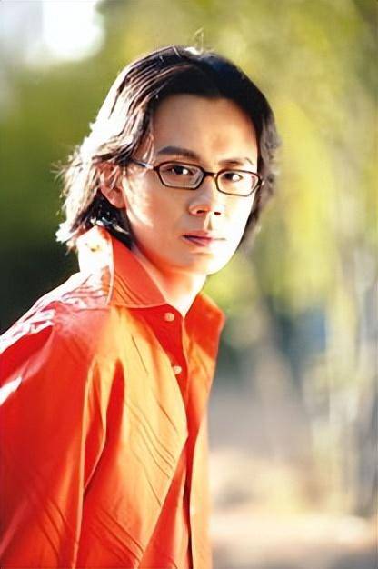 原创越闹越大歌手唐磊购农夫山泉直言抵制蠢货网友听见直接变脸