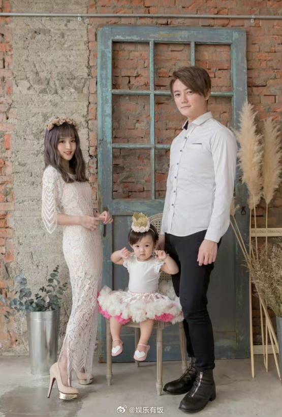 热搜第一知名歌手妻子涉毒被抓又一知名人物吸毒