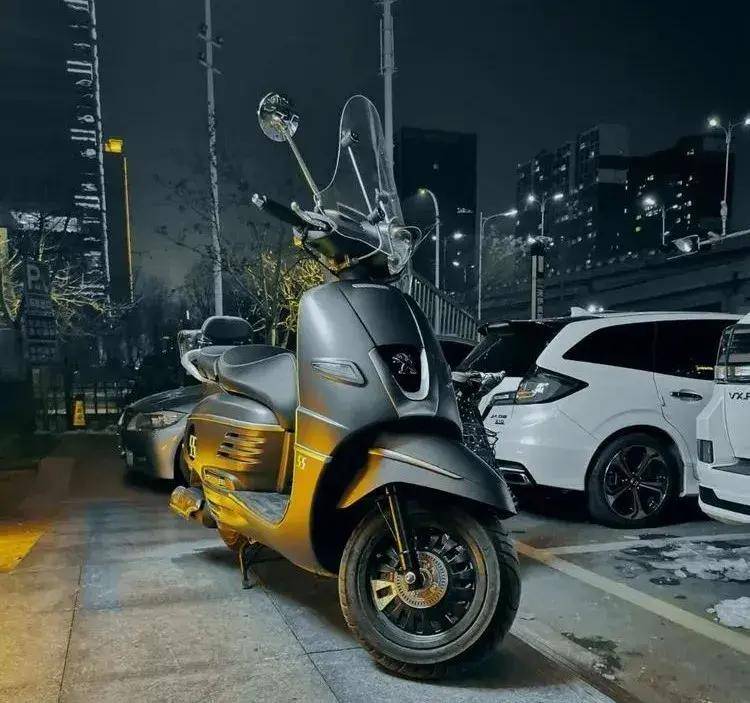 大叔与姜戈的复古浪漫年轻人不懂