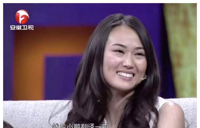 "不说中文"李安琪:嫁给李小鹏11年,她是不会说还是不屑说?