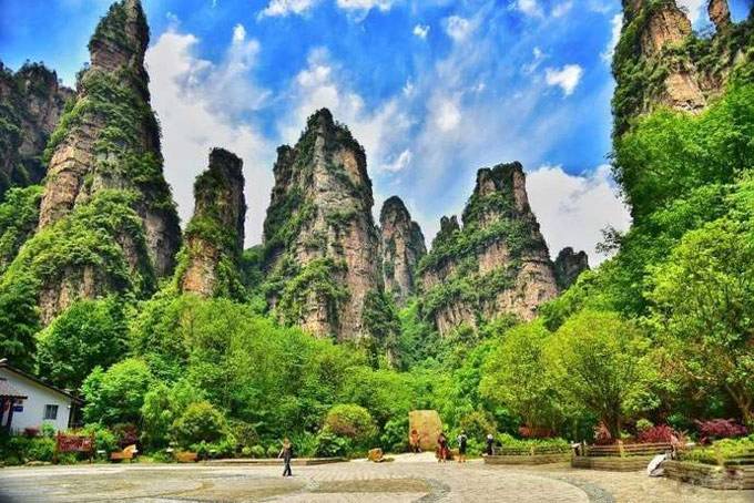 自由行去湖南张家界旅游必去的景点自由行去湖南旅游必去十大景点推荐