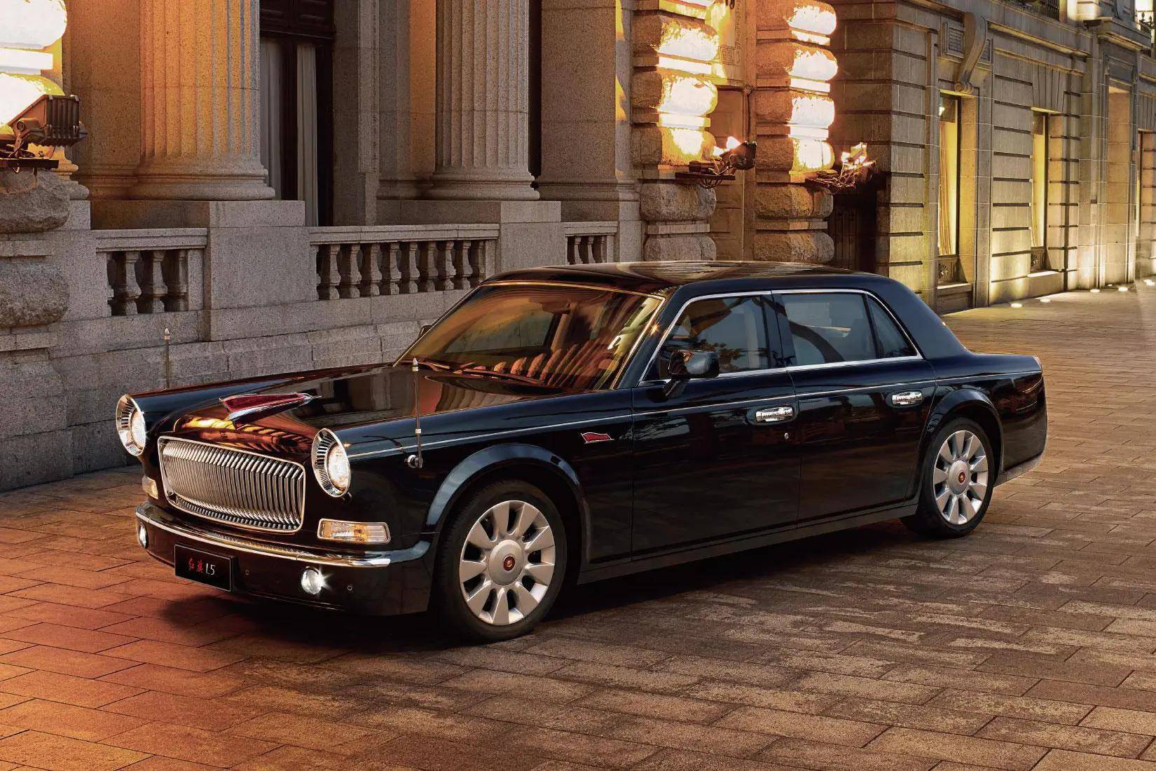 html细心的人会发现,红旗l5与上文中介绍的车型,还是存在差异的,比如