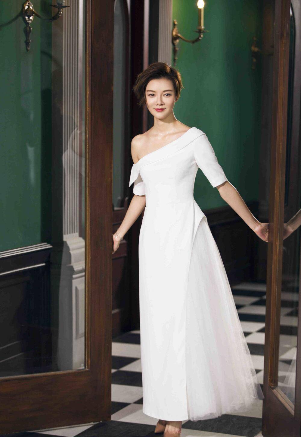 原创车晓气质真高级穿抹身材裙装优雅大方自信又好看