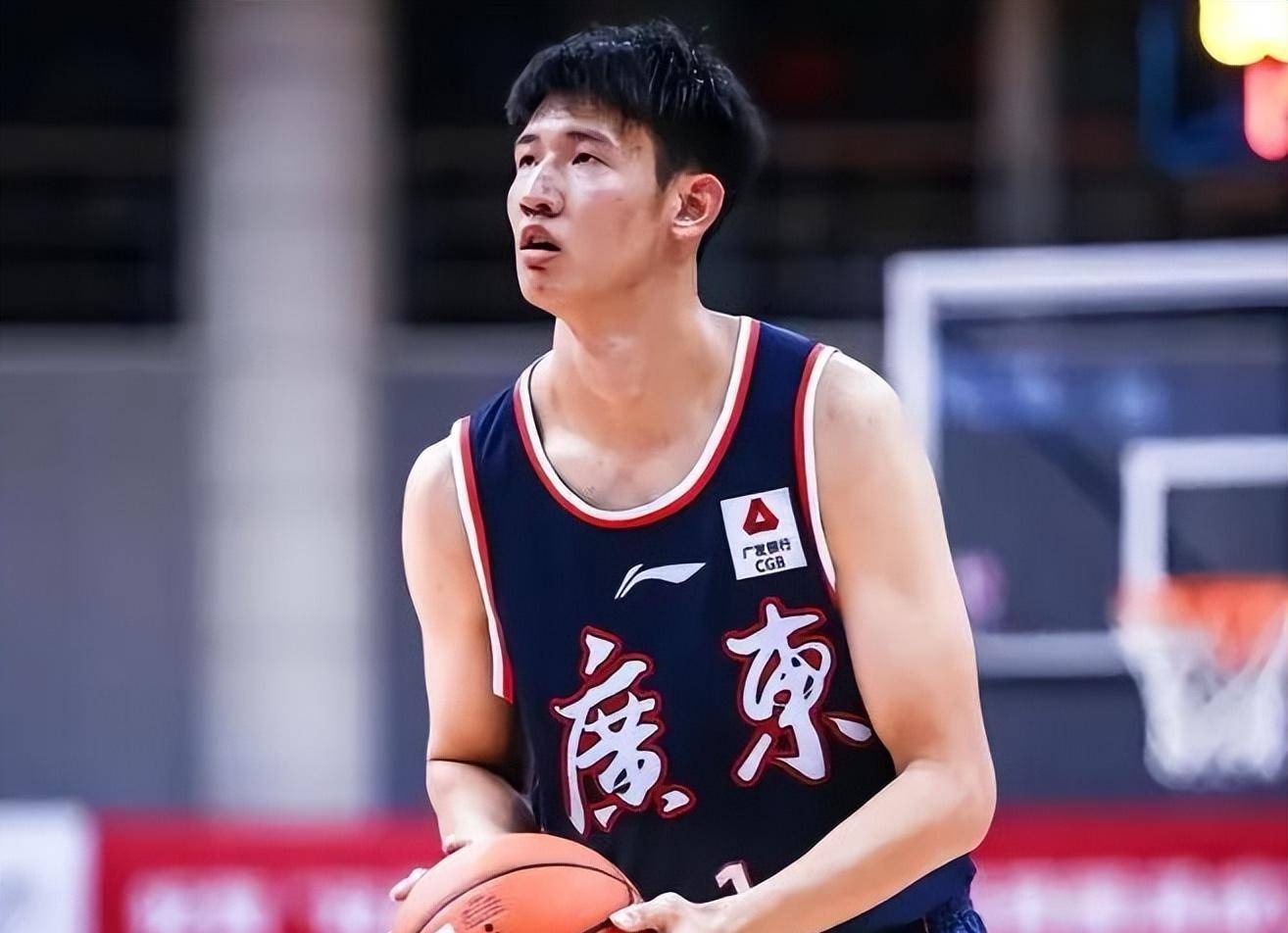 狂砍14分2板,黄明依彻底爆发,吊打杜润旺张皓嘉,杜