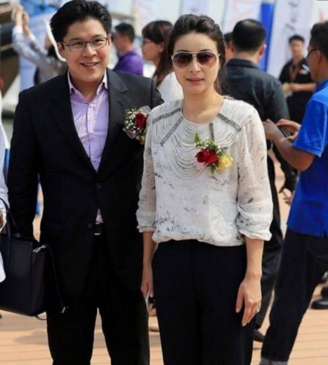 原创和郭晶晶确立关系仅1年霍启刚就身陷绯闻她却直言没有关系