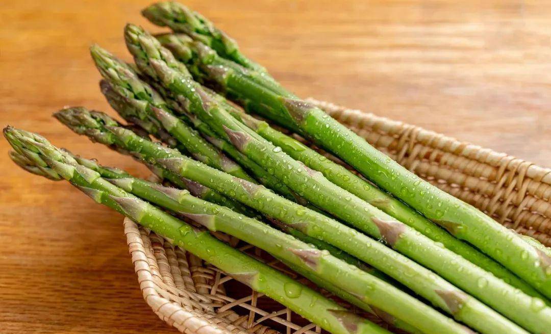 现在吃正是时候!_香椿_韭菜_芦笋