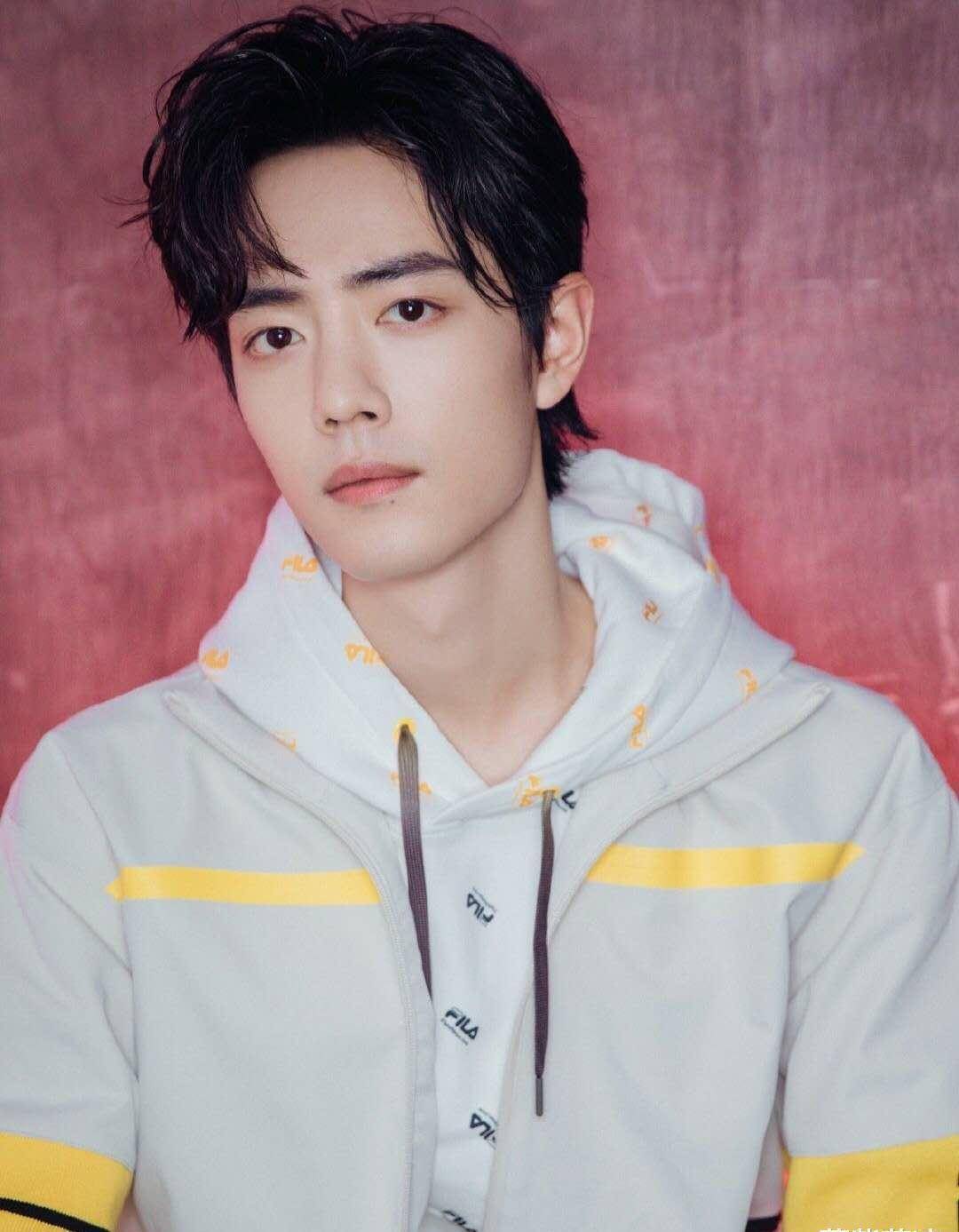 原创肖战爆红之后的营业微笑网友太假粉丝不想笑就别笑了