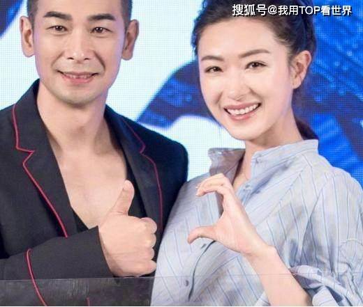 史上"极其尴尬"的5张明星合影,答应我,看完你别笑_杨幂_郭敬明_照片