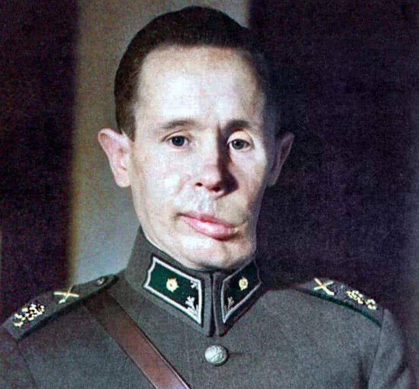 人生产的莫辛纳甘,那可比苏联人制造的还要好很多,芬兰人的索米冲锋枪