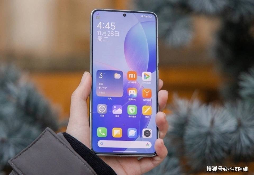 原创24gb1tb发布不到四个月突降666元骁龙8gen3旗舰热销卖断货