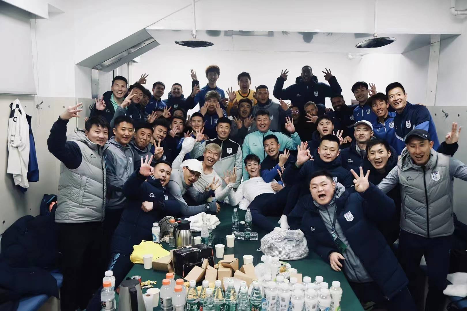 九游体育登录-世界各地球迷文化PK